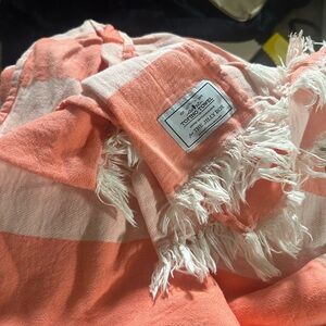 tofino towel x jilly box